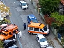 Два часа Гражданска защита вади мъртвеца от призрачната сграда в Бургас