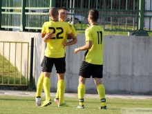 Ботев записа погроми с 19:0, 17:0 и 10:1, но загуби дербито с Векта