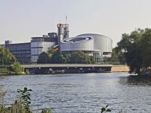 Плащаме хиляди евро заради дела срещу България