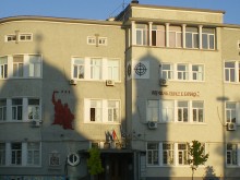 Ученик от елитна бургаска гимназия е в кома след час по физическо
