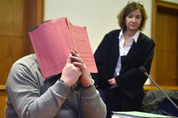 Лекар който излежава доживотна присъда в Германия за две убийства