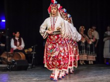Ансамблите "Филип Кутев", "Пирин" и "Тракия" взривиха зала 1 на НДК