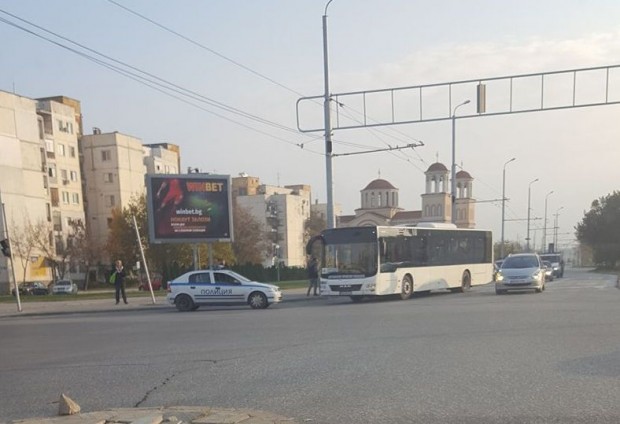 Катастрофа между два автобуса е станала край Хлебозавода в "Тракия",