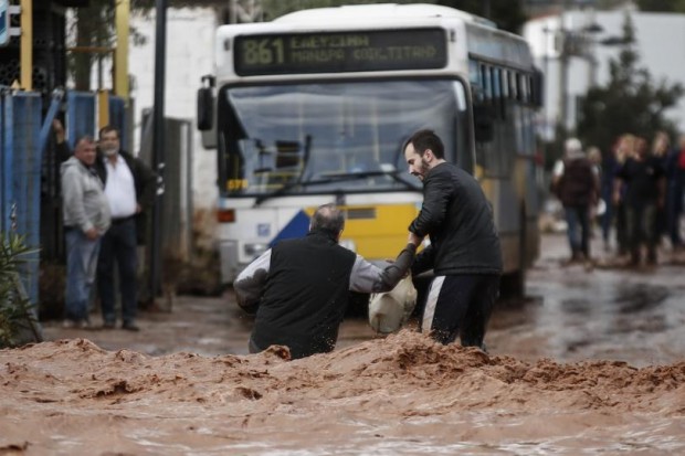 Тридневен траур беше обявен в Гърция заради жертвите на наводненията