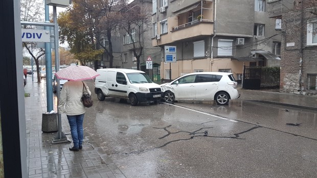 Катастрофа стана в район "Южен" тази сутрин, научи Plovdiv24.bg. Мястото