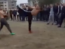 Полицията обясни за ученическия бой до Английската! (ВИДЕО)