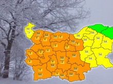 Оранжев код: Поройният дъжд ще премине в снеговалеж в Пловдив