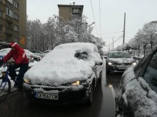 Тази снимка шокира! Това се казва мързелив шофьор!