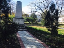 Ремонтират емблематичен паметник в Куклен