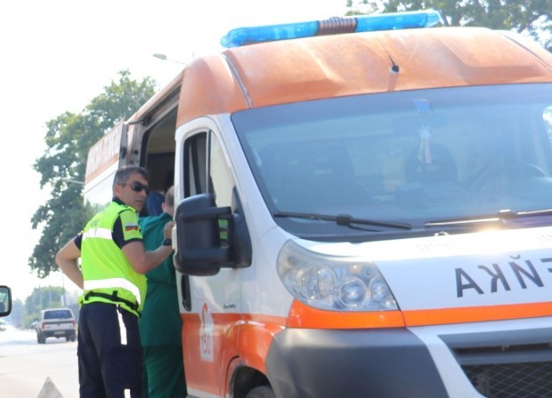 Мъж е в болница след пътен инцидент в Пловдив По