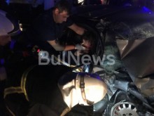 Млада жена загина след челен сблъсък край Враца (СНИМКА 18+)