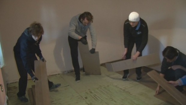 bTV
Ученици от Строителния техникум в Бургас решиха да помогнат на