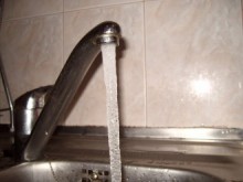 Протест пред КЕВР заради очакваното поскъпване на водата