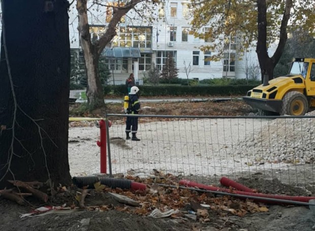 За спукан газопровод в Пловдив съобщи току що читател на Plovdiv24 bg
