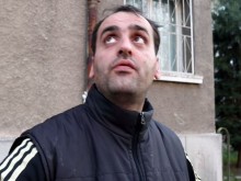 Очевидец на експлозията на "Васил Априлов": Чу се "туф-туф-туф" и отцепиха района!