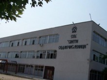 Майка: Ученик вилня пиян и дрогиран в пловдивско училище!