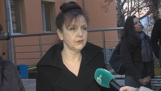 Родители от Благоевград се обявиха в защита на уволнена директорка