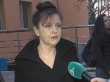 Родители защитиха на уволнена директорка
