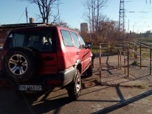 Пловдивчанин се закани на наглец: Следващия път ще лепи гуми!