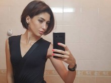 Наша известна хубавица: Страшничко е да видиш някой да се разхожда в тъмното в гаража ти