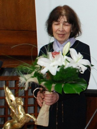 Венда Райкова е автор на поетичните книги Паметта на чувствата