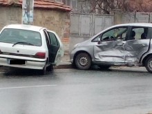 Две коли се помляха в Калековец