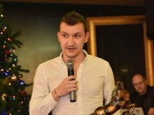 Подариха кон на Тодор Неделев за №1 в Ботев