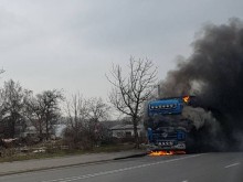 Горящ камион предизвика хаос на "Цариградско шосе" в София