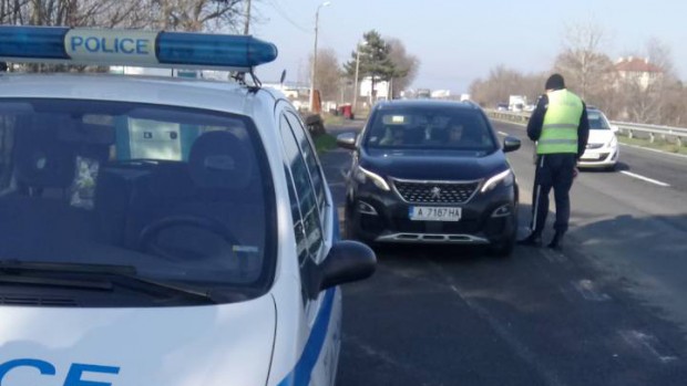 Полицейската операция тече в момента в Бургас Тя цели превенция