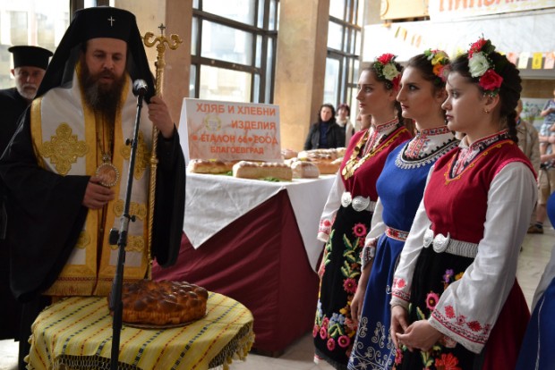 Деца от Благоевград ще пекат рождествени хлебчета в Градска художествена