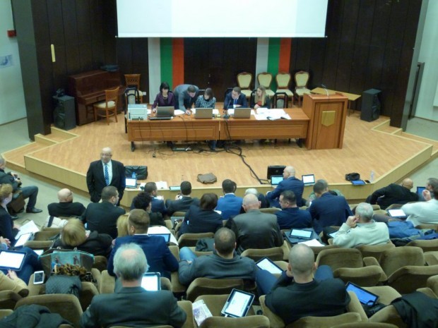 Последното за годината заседание на Общински съвет Варна започва