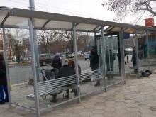Монтираха втори заслони на оживени спирки в Пловдив!