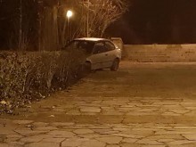 Пазарджишка кола сътвори уникална каскада на Бунарджика, прелитайки над стълбите!