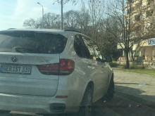 "Стойчо Тариката" обърка велоалея с паркомясто