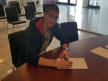 Вратар от школата на Ботев остана без отбор