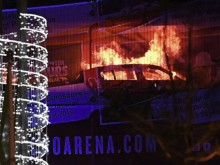 Пожар изпепели 1400 автомобила в паркинг в Ливърпул
