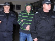 Разследващият митничар Димитър Манчев свил и 200 000 служебни евро