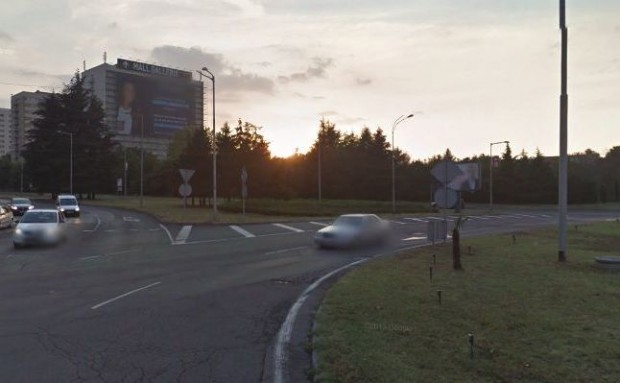 Google
Вчера около 19 00ч на кръговото кръстовище на улиците «Проф Яким