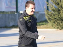 Шефовете на Ботев скастриха треньора заради Тодор Неделев