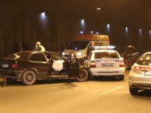 Страшно меле като по филмите в подлеза на "Гладстон"! Има ранени!