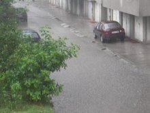 Сериозни валежи се очакват утре