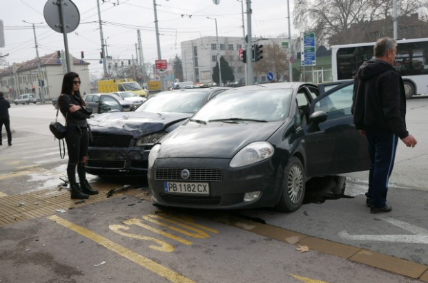 Нова катастрофа стана в Пловдив днес около обяд, предаде репортер