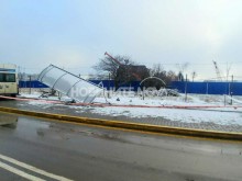 Пиян шофьор помете спирка на градския транспорт в София