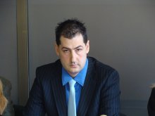 Ръководството на ГЕРБ на общинската сесия днес, търси лоби за ДКЦ-тата