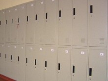 Пловдивско училище сложи край на проблема с тежките раници