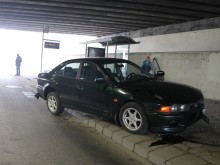 Нова катастрофа в подлеза под Централна поща на метри от спирка!