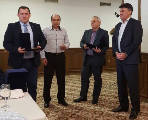 Боби Михайлов се срещна с клубове от Пловдив и региона, даде награда