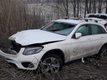 Четирима македонци в болница след страховито ПТП край Банско