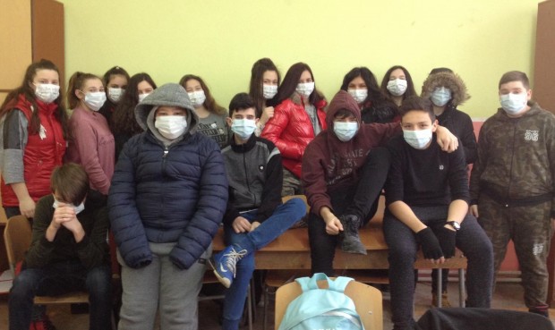 Ученици се свързаха с Plovdiv24.bg, за да призоват за грипна