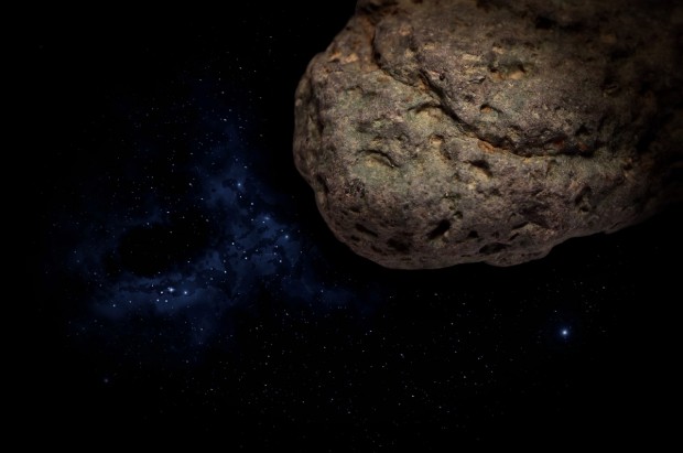 Гигантски астероид, чиито размери са съпоставими с тези на знаменития